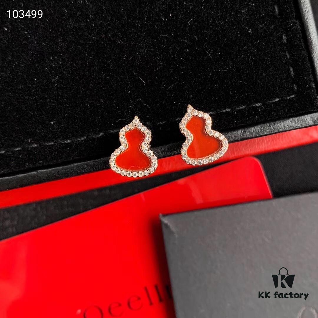 692fd77499f2d84055c8aaf9 Qeelin Lucky Gourd Necklace and Stud Earrings in Sterling Silver – Elegant Design with Red Carnelian and Swarovski Crystals