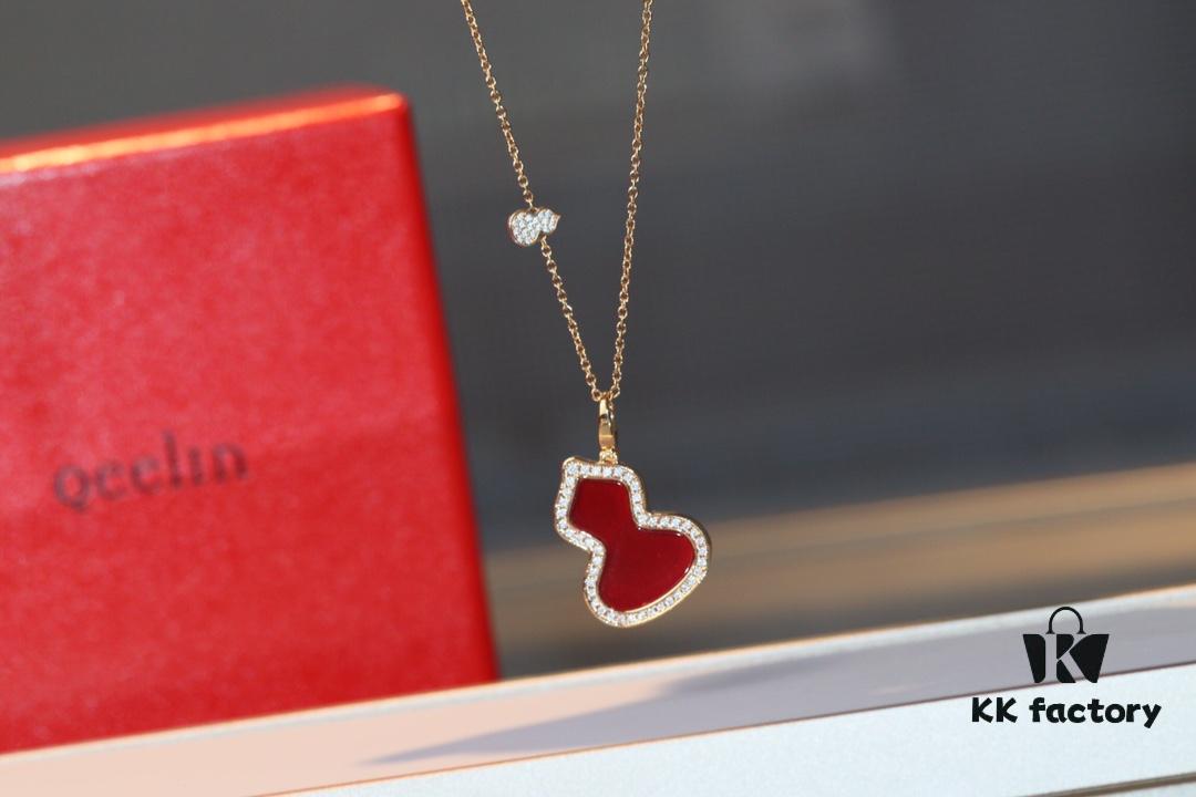 692fd7a699f2d84055c8ab48 Kirin Gourd Necklace with Detachable Pendant, Natural Carnelian and Jade Options, Diamond-Encrusted Mini Gourd Charm on Chunky Chain