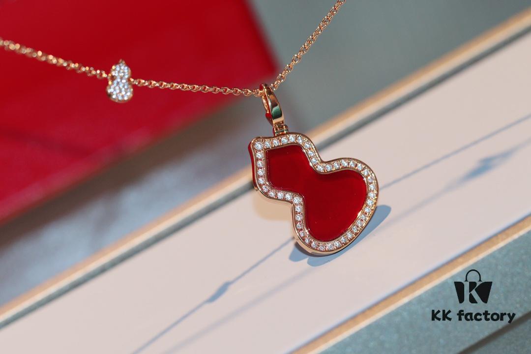 692fd7a999f2d84055c8ab50 Kirin Gourd Necklace with Detachable Pendant, Natural Carnelian and Jade Options, Diamond-Encrusted Mini Gourd Charm on Chunky Chain