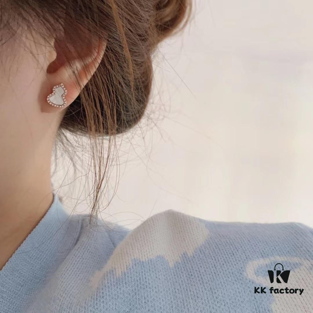 Kirin Gourd Set: Necklace + Stud Earrings = Free Shipping