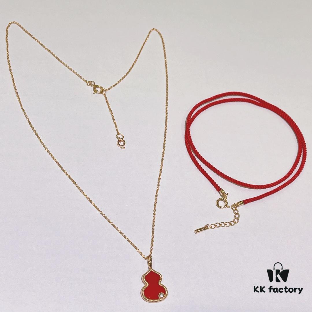 692fd83899f2d84055c8ac38 Mr. Bao x Qeelin Exclusive Co-Branded Gourd Necklace with Bracelet