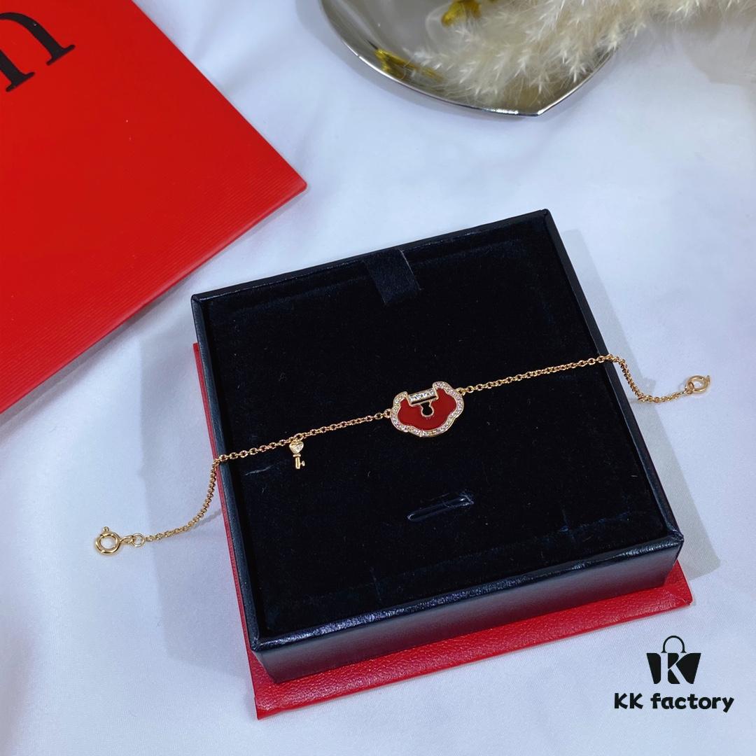 692fd83f99f2d84055c8ac47 New Arrival V Gold Plated Mimi Gold Large Kylin Ruyi Lock Bracelet, Fashion Meets Tradition, Unique and Eye-Catching Design