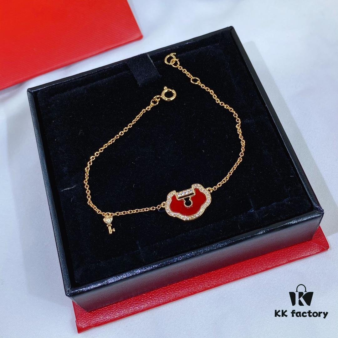 692fd83f99f2d84055c8ac4a New Arrival V Gold Plated Mimi Gold Large Kylin Ruyi Lock Bracelet, Fashion Meets Tradition, Unique and Eye-Catching Design