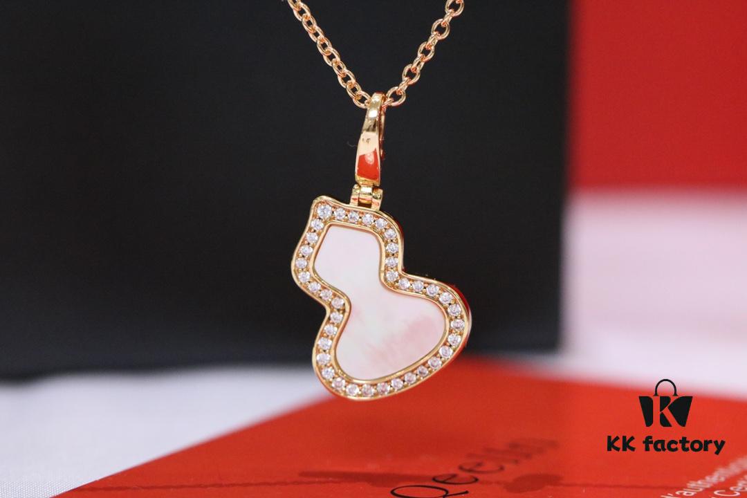 692fd86899f2d84055c8ac9a Large Gourd White Mother-of-Pearl Necklace