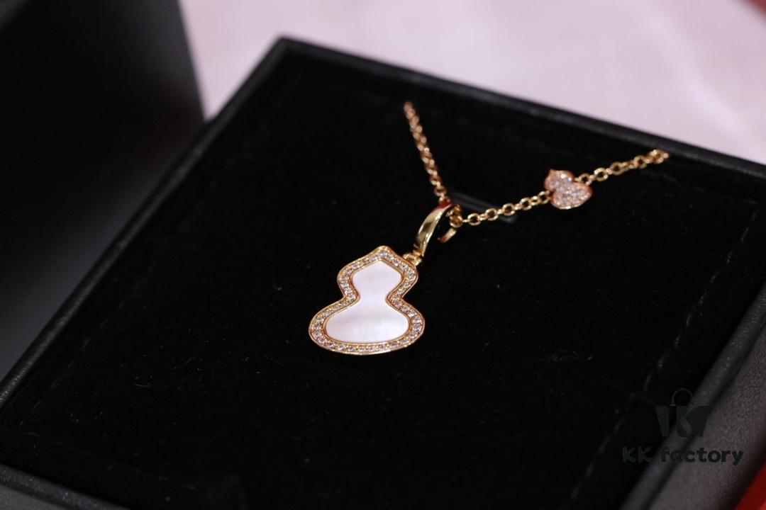 692fd86999f2d84055c8ac9d Large Gourd White Mother-of-Pearl Necklace