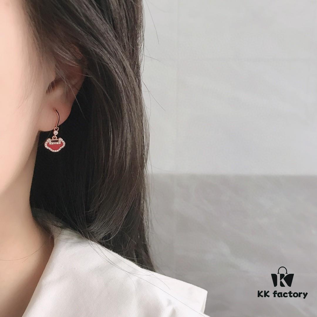 692fd88499f2d84055c8acdc Kirin Gourd Set: Necklace, Bracelet, and Stud Earrings