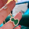 692fd89399f2d84055c8acf6 【V Gold Collection】Qeelin Kylin Hululu Necklace, blending Chinese elements with modern design, featuring natural agate in the iconic Wulu shape, vibrant as red leaves and blooming flowers