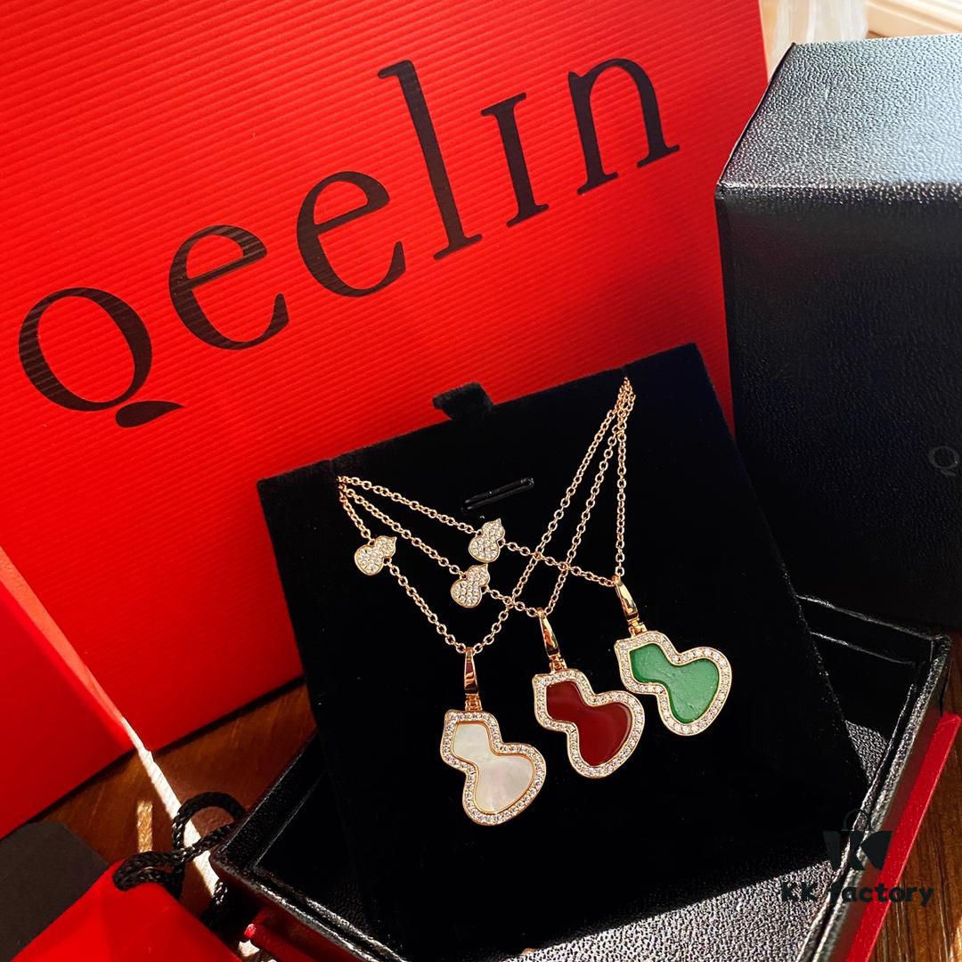 692fd89399f2d84055c8acf7 【V Gold Collection】Qeelin Kylin Hululu Necklace, blending Chinese elements with modern design, featuring natural agate in the iconic Wulu shape, vibrant as red leaves and blooming flowers