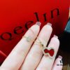 692fd89399f2d84055c8acf8 【V Gold Collection】Qeelin Kylin Hululu Necklace, blending Chinese elements with modern design, featuring natural agate in the iconic Wulu shape, vibrant as red leaves and blooming flowers