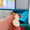 692fd89499f2d84055c8acfa 【V Gold Collection】Qeelin Kylin Hululu Necklace, blending Chinese elements with modern design, featuring natural agate in the iconic Wulu shape, vibrant as red leaves and blooming flowers