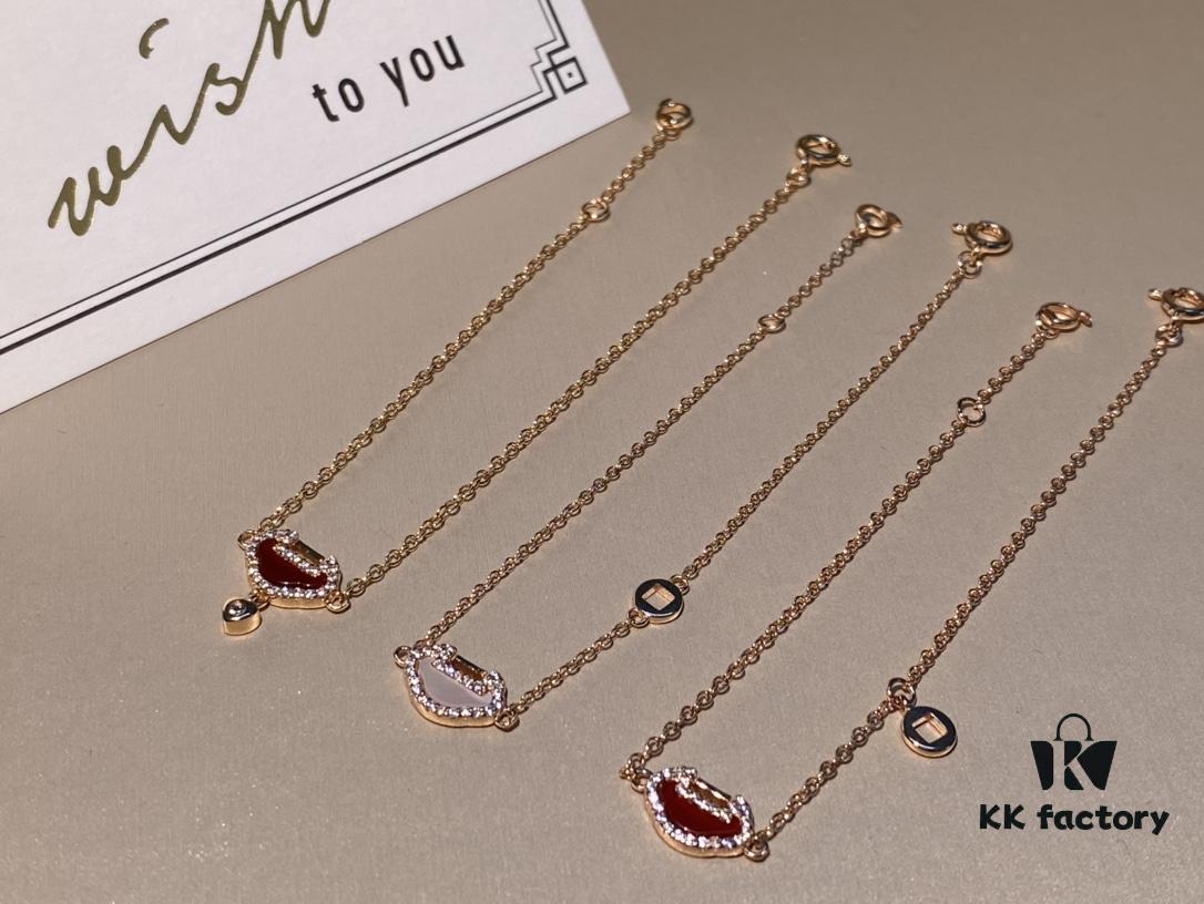 692fd89c99f2d84055c8ad0b Qeelin Yu Yi Collection Ruyi Lock Double Diamond Necklace