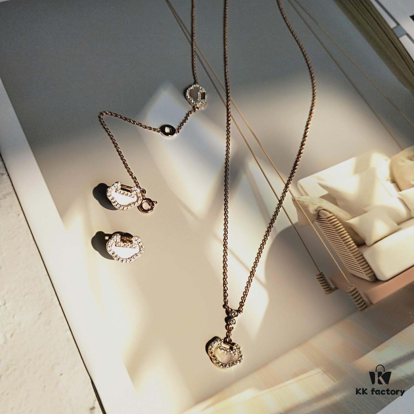 Qeelin Xiao Ruyi, Electroplated Thick Gold, Perfect Details, In Stock
