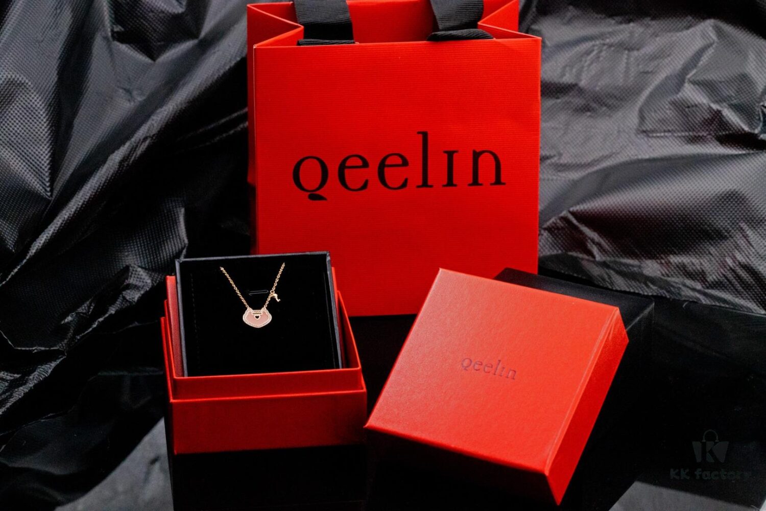 692fd8bf99f2d84055c8ad3a Kirin Qixi Little Pink Lock Necklace