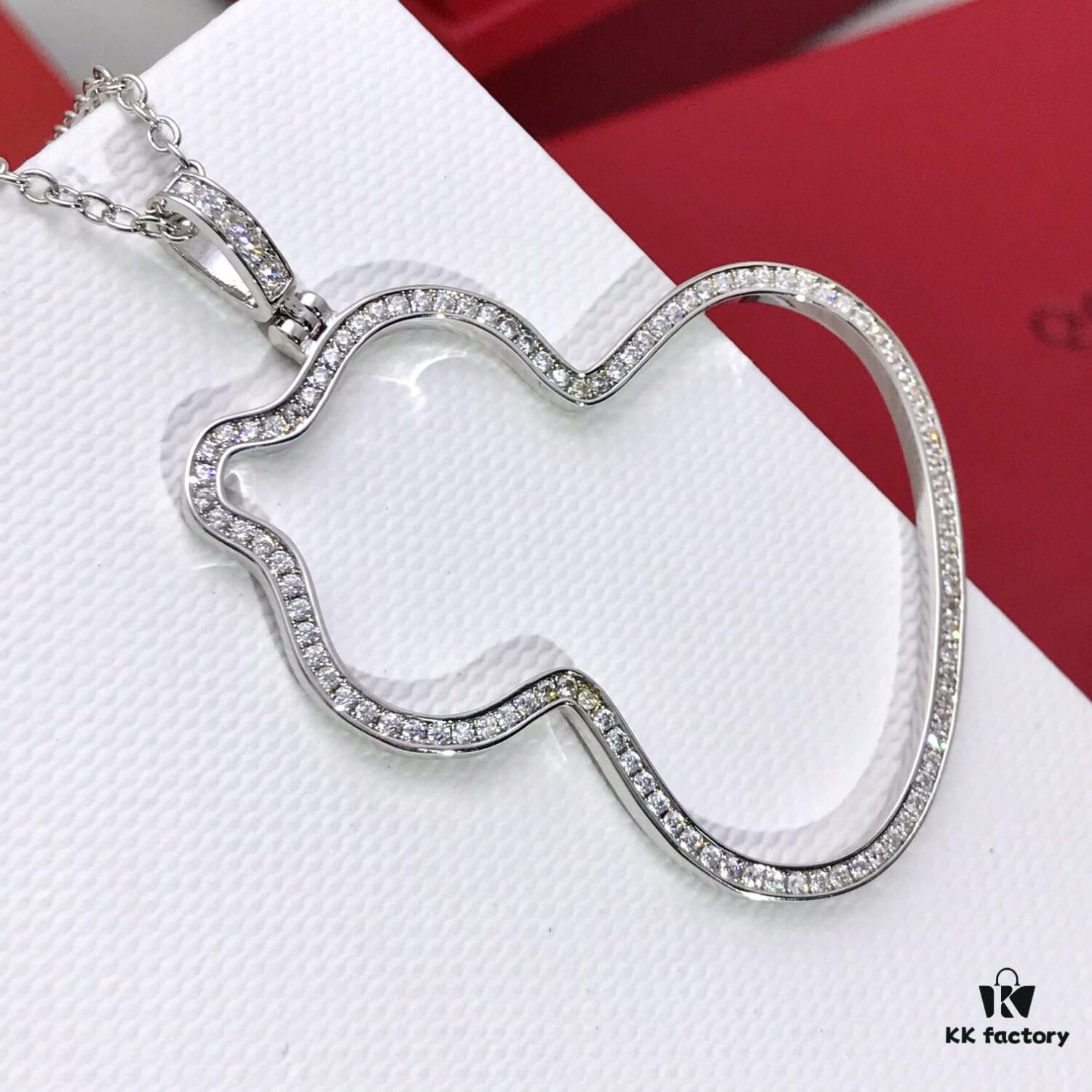 692fd8f499f2d84055c8ad99 Qilin Large Gourd Diamond-Encrusted Necklace