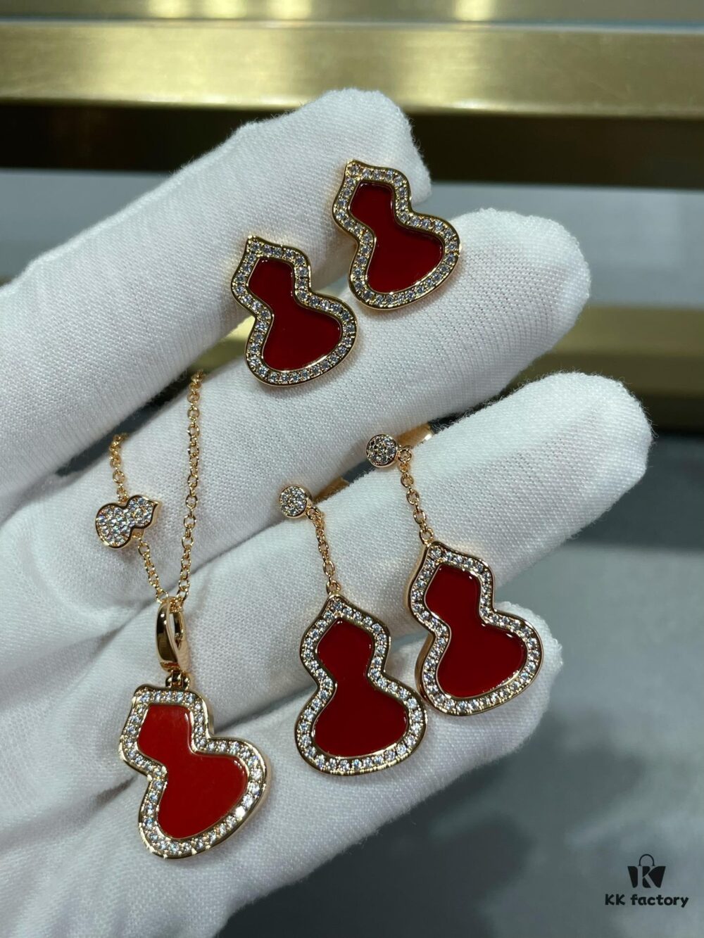 692fd93099f2d84055c8adfb Chinese New Year Red Collection Group Image