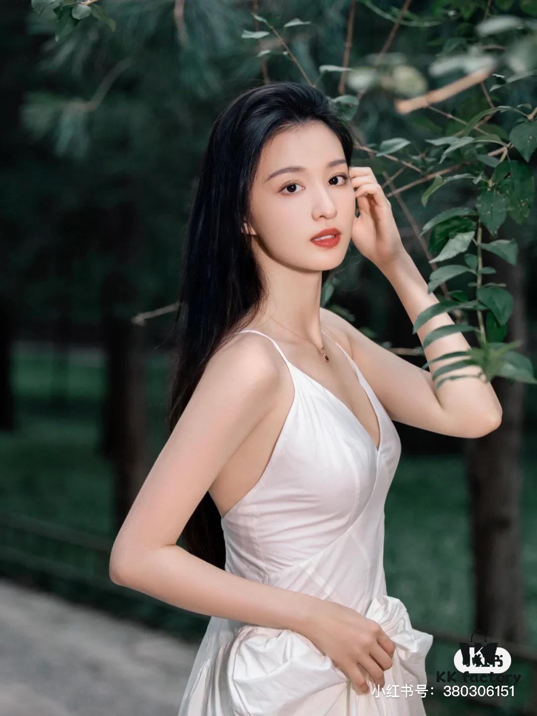 692fd99699f2d84055c8ae97 Last Fit Look: Adorable, Elegant, and Versatile Style