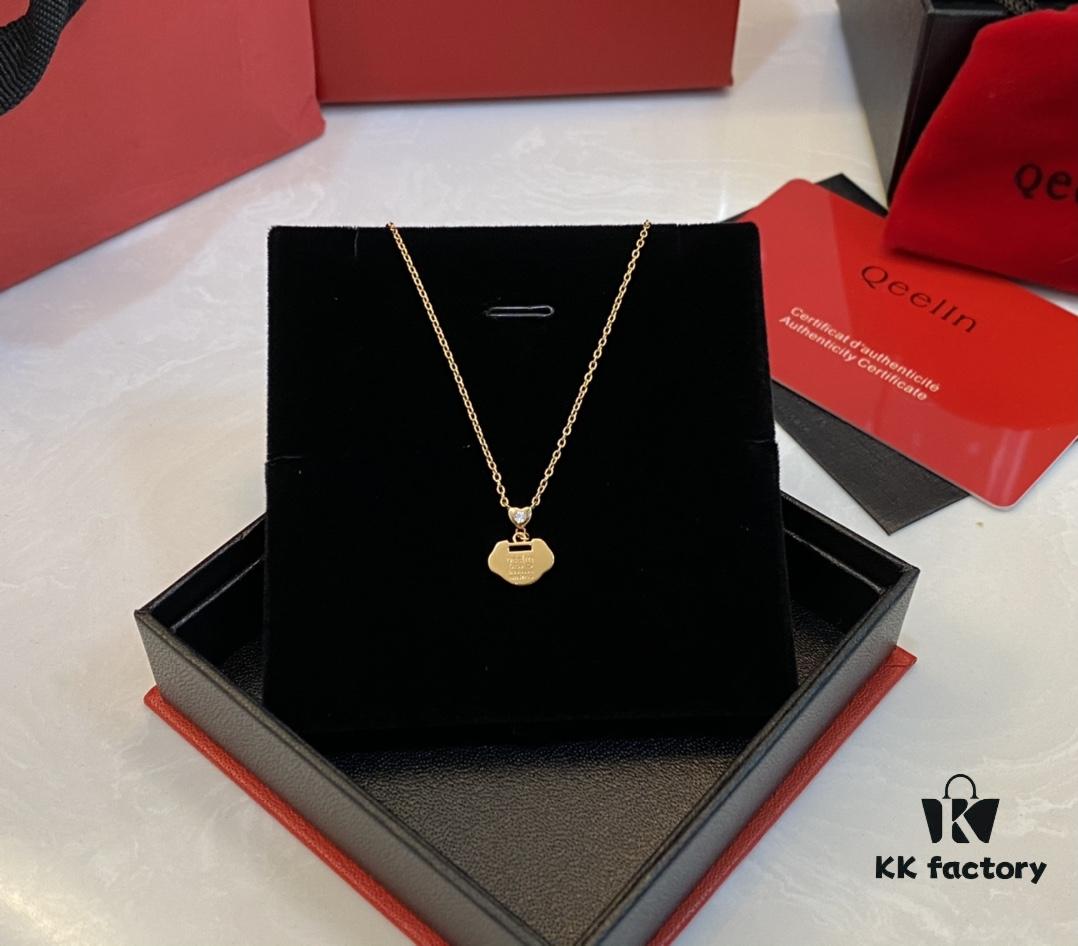 692fd99e99f2d84055c8aea6 Real Photo of Little Red Lock Pendant, Exquisitely Crafted with High-Grade Red Agate and Encrusted Diamonds Resembling a Traditional Ruyi Lock