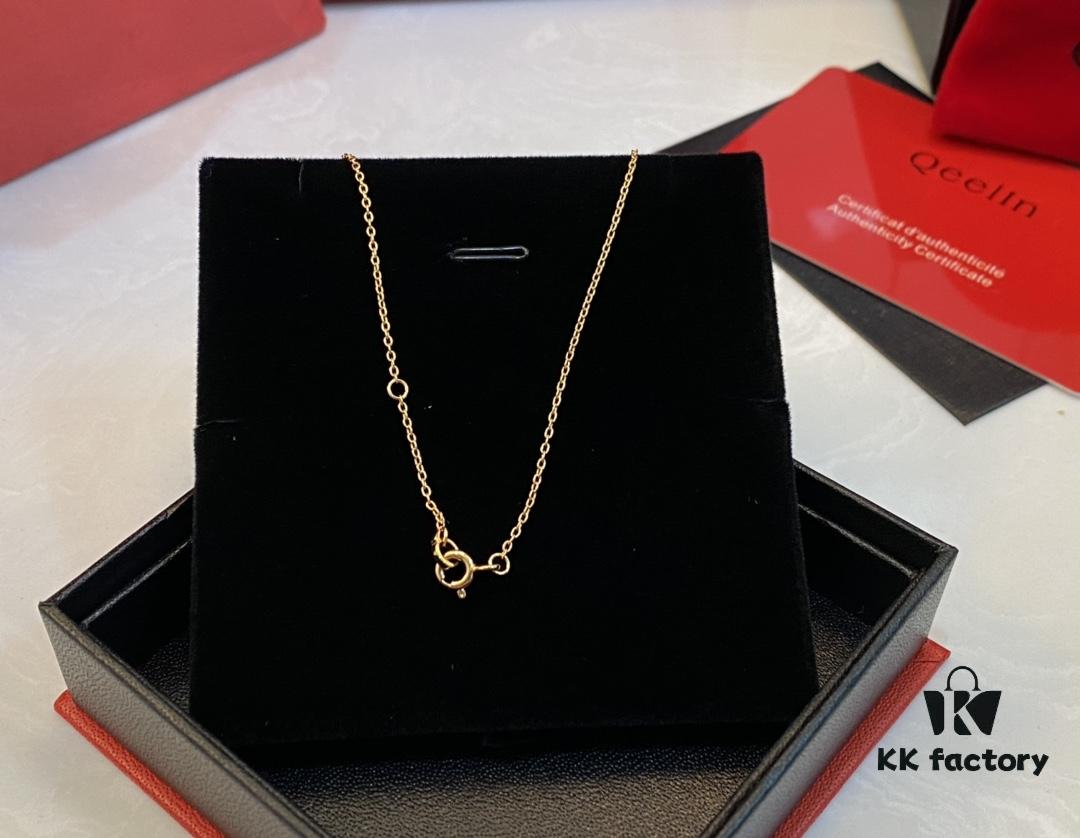 692fd9a099f2d84055c8aeab Real Photo of Little Red Lock Pendant, Exquisitely Crafted with High-Grade Red Agate and Encrusted Diamonds Resembling a Traditional Ruyi Lock