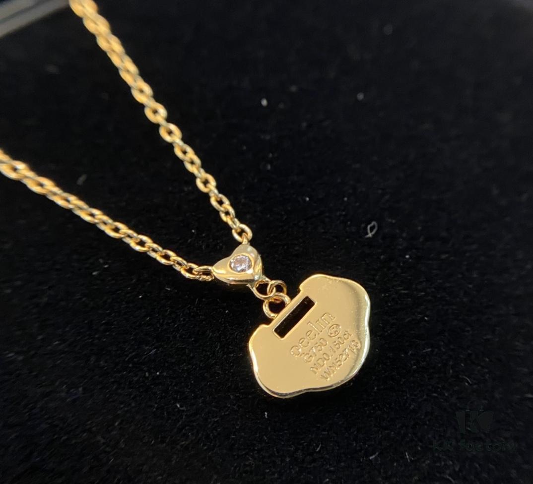 692fd9a299f2d84055c8aeae Real Photo of Little Red Lock Pendant, Exquisitely Crafted with High-Grade Red Agate and Encrusted Diamonds Resembling a Traditional Ruyi Lock