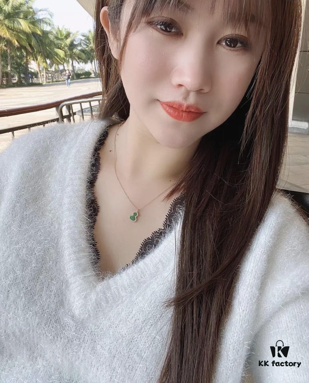 692fd9b199f2d84055c8aecb Classic Style Never Goes Out of Fashion, This Small Gourd Necklace Is Versatile and Matches Any Outfit