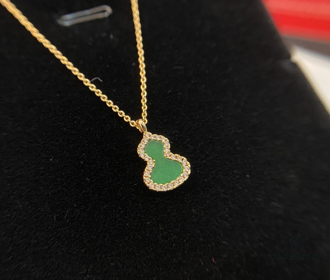 692fd9c199f2d84055c8aee7 Real Green Jade Gourd Pendant, Symbolizing Blessings, Prosperity, and Good Fortune