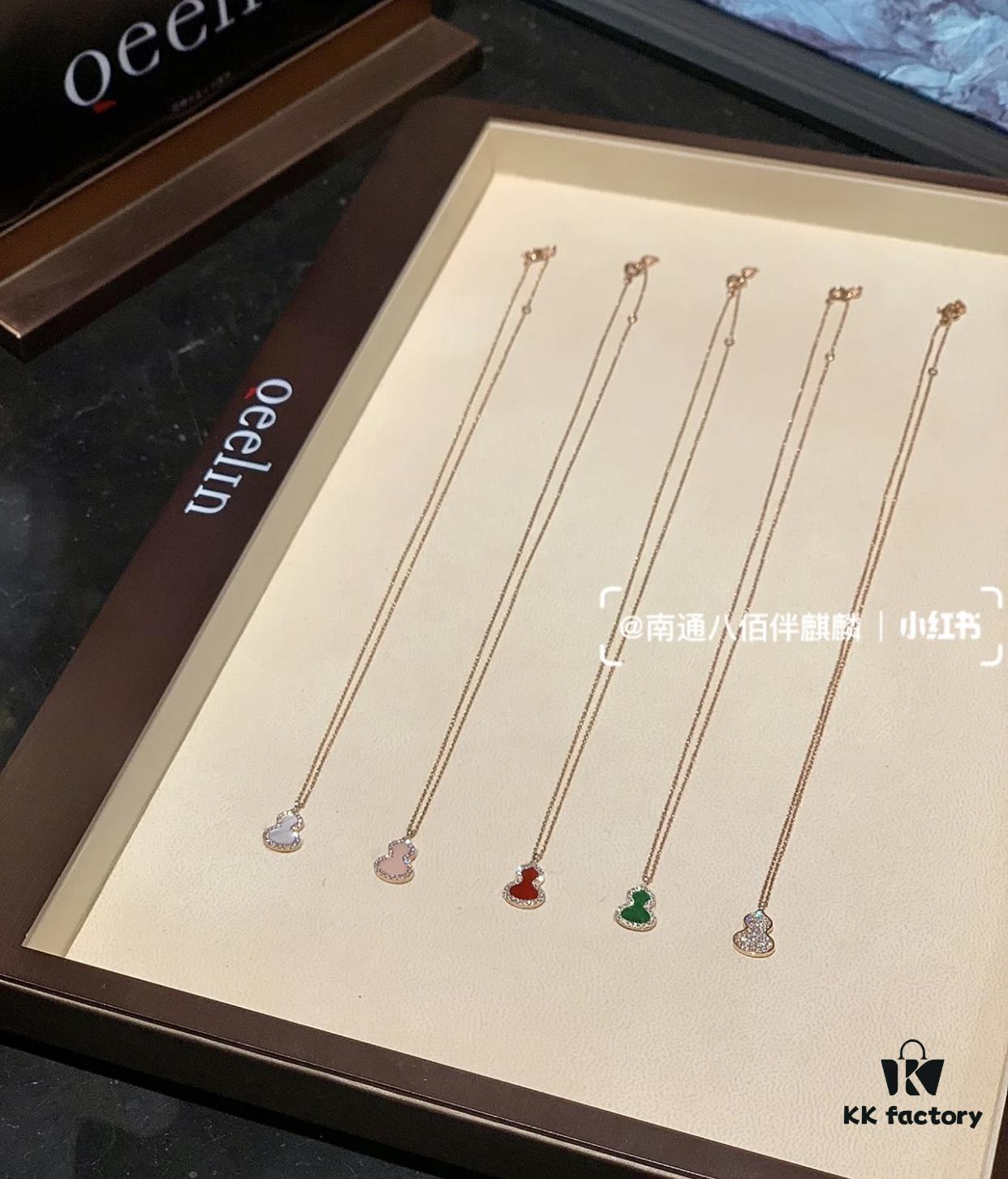 692fd9f199f2d84055c8af24 Qeeli's First Design WuLu Series, 'WuLu' Resonates with 'Fu Lu', Symbolizing Infinite Positive Energy and Attracting Wealth and Good Fortune; the '8'-Shaped Design Shares the Same Pronunciation as 'Fa', Representing Prosperity and Continuous Flow of Wealth