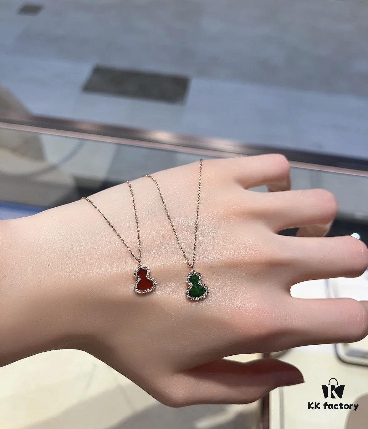 692fd9f799f2d84055c8af2b Qeeli's First Design WuLu Series, 'WuLu' Resonates with 'Fu Lu', Symbolizing Infinite Positive Energy and Attracting Wealth and Good Fortune; the '8'-Shaped Design Shares the Same Pronunciation as 'Fa', Representing Prosperity and Continuous Flow of Wealth