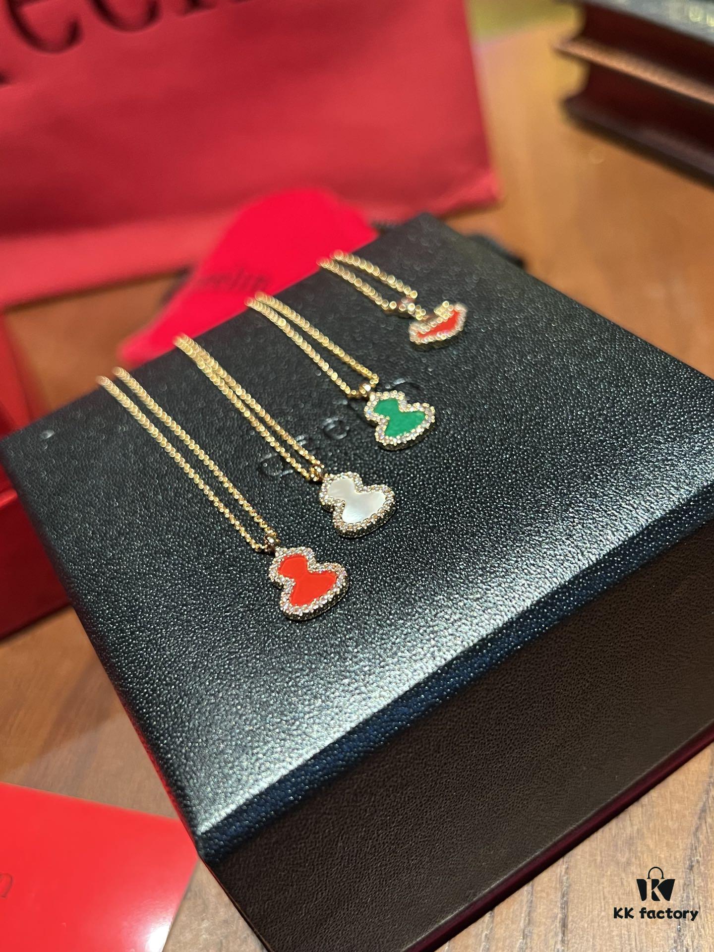 692fda0199f2d84055c8af34 Qeeli* Combines Chinese Traditional Cultural Totems with Western Modern Aesthetics, Paired with Exquisite Jewelry Craftsmanship to Create Unique and Playful Designs —— The Most Auspicious Symbol of Positive Energy in Chinese Traditional Culture!!