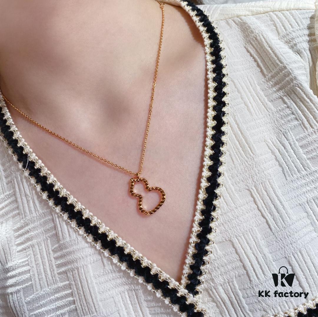 692fda3d99f2d84055c8af77 Qeelin Wulu Mini Gourd Necklace (7-Axis CNC Craftsmanship), Qeelin x Rebecca Exclusive Limited Edition