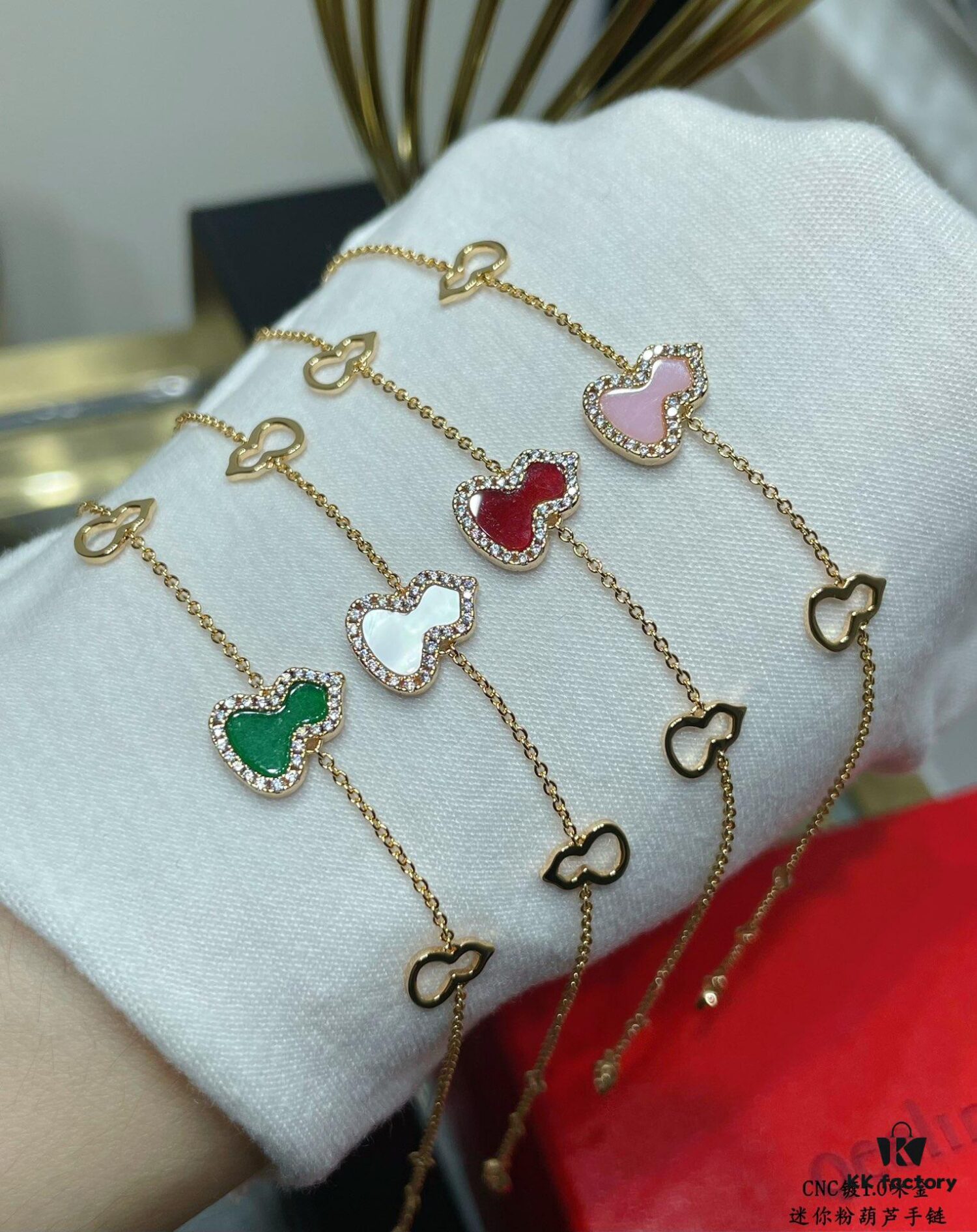 692fda5d99f2d84055c8af9c Kirin Mini Pink Gourd Bracelet, Wealth-Attracting and Stylish, Elegant and Versatile Design with Thick Gold Plating for a Genuine Gold Look