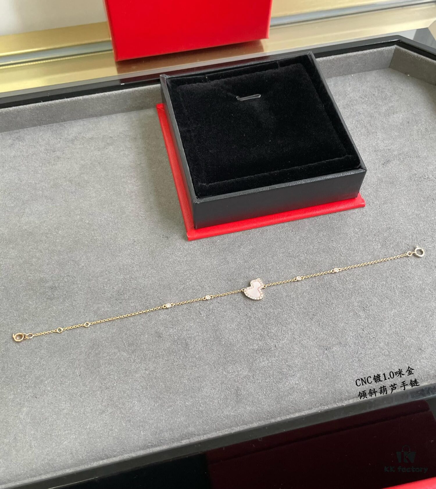 692fda6c99f2d84055c8afac Kirin Tilted Gourd Bracelet, Stylish and Versatile with Thick Gold Plating and High-Carbon Brilliant Cut Zircon