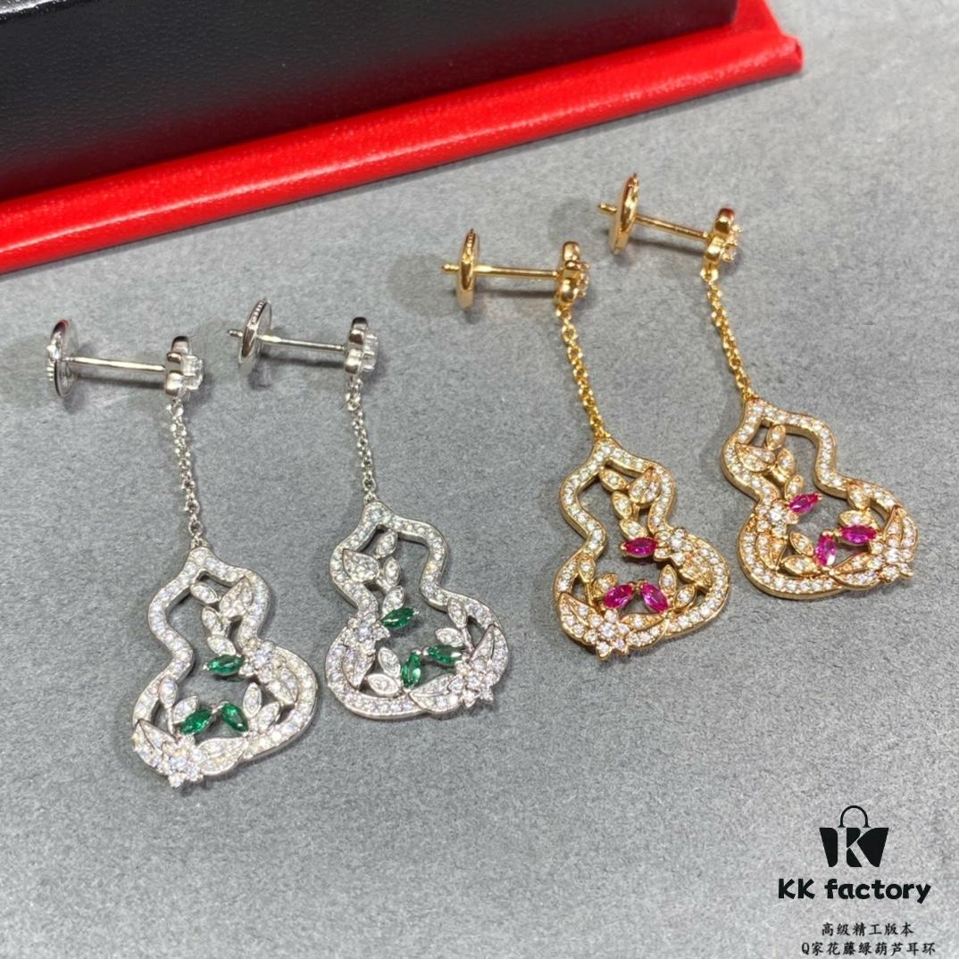 692fda7a99f2d84055c8afc7 Qeelin Wulu Lace Emerald Green Gourd Earrings