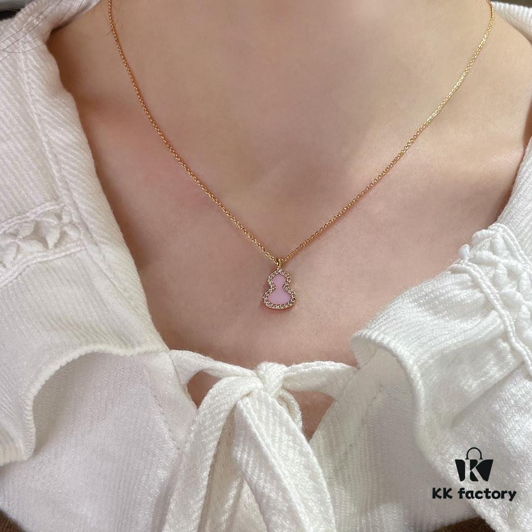 692fda8699f2d84055c8afd8 V-Gold Plated 1.0 Micron Gold Mini Pink Gourd Necklace, High Aesthetic with Excellent Fit and Versatility, Thick Gold Plating for a Premium Real Gold Look, Featuring Eight-Heart Eight-Arrow High-Carbon Diamond, Small and Exquisite – Wear It and Tell Others It's Genuine Gold