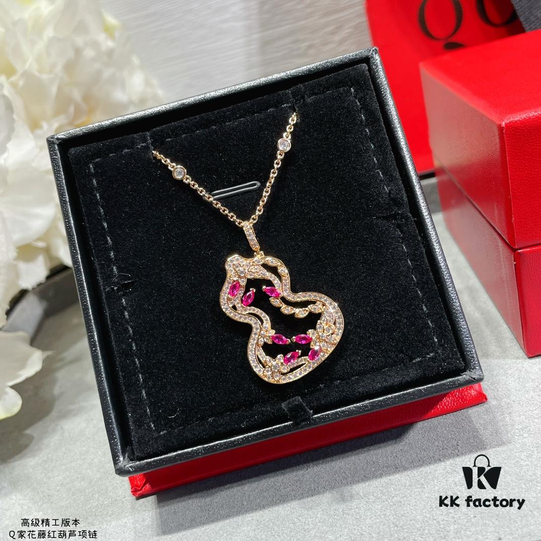 692fdacc99f2d84055c8b039 Qeelin Wulu Lace Red Gourd Necklace with Hibiscus Vine Design, Elegantly Adorned with Sparkling Details