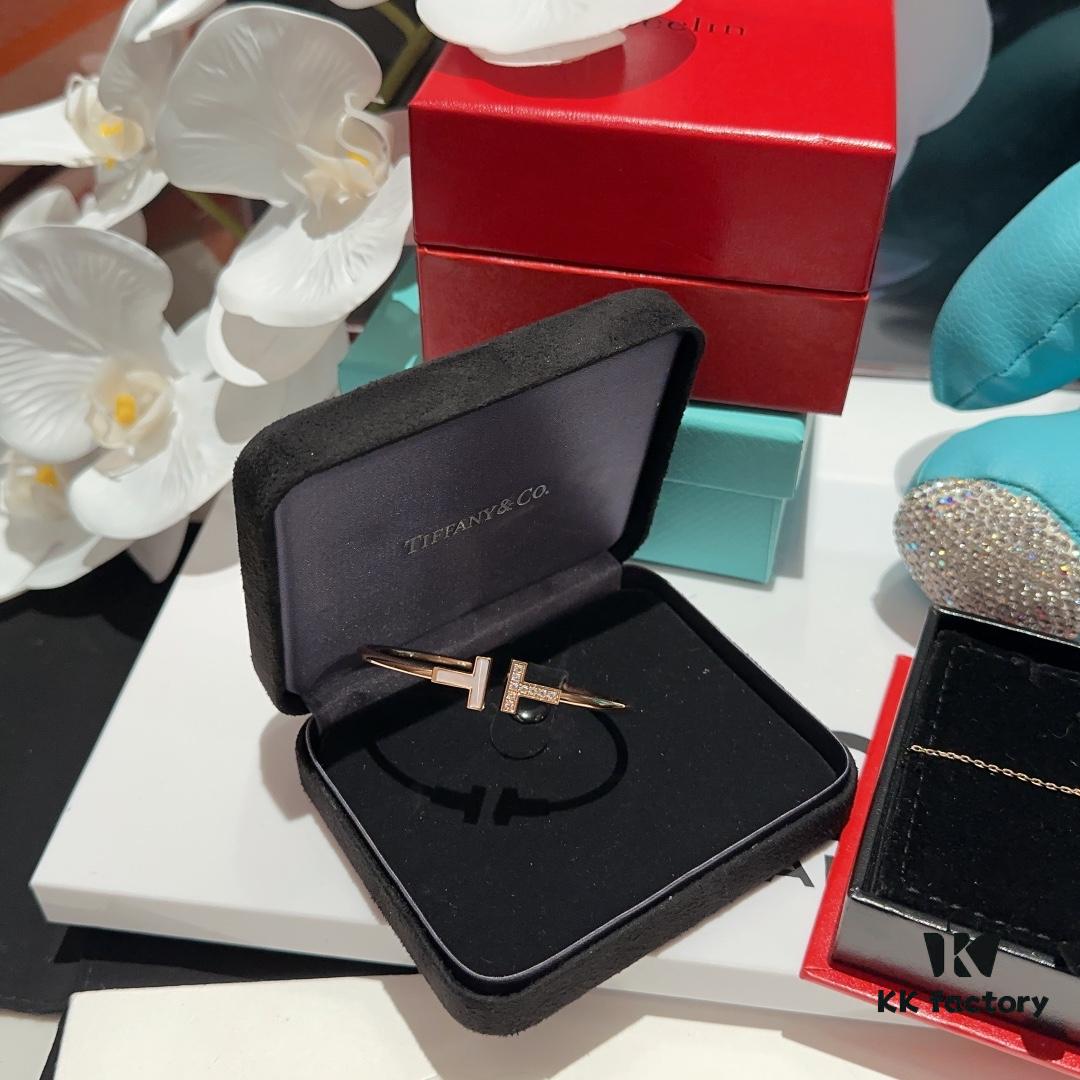 692fdad699f2d84055c8b049 Exquisite and Versatile Premium Accessories 💎 - Kylin Single Gourd Red Agate Bracelet, Tiffany T-Shape Gemstone Diamond-Paved White Mother-of-Pearl Bangle