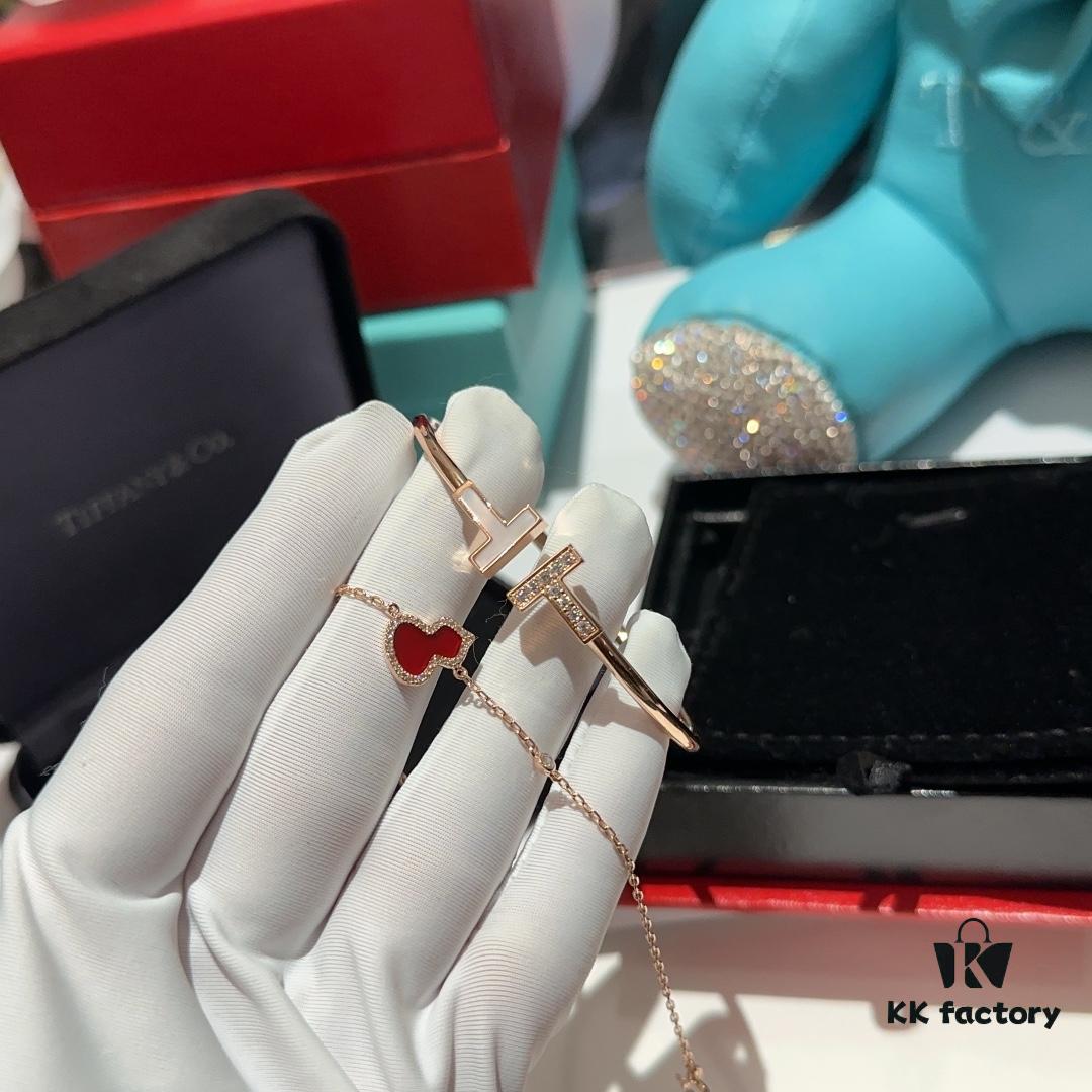 692fdad799f2d84055c8b04a Exquisite and Versatile Premium Accessories 💎 - Kylin Single Gourd Red Agate Bracelet, Tiffany T-Shape Gemstone Diamond-Paved White Mother-of-Pearl Bangle