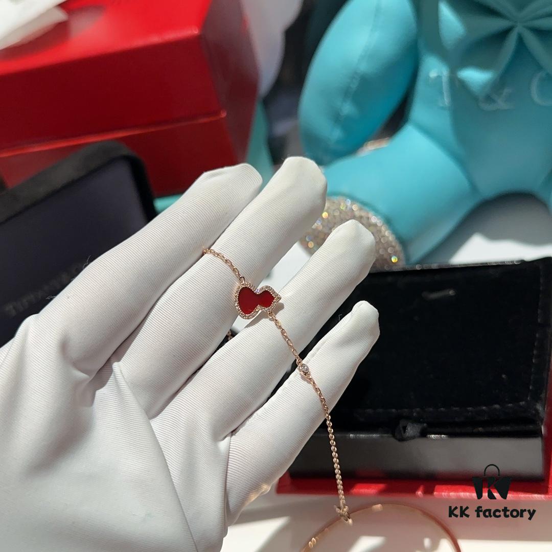 692fdad799f2d84055c8b04c Exquisite and Versatile Premium Accessories 💎 - Kylin Single Gourd Red Agate Bracelet, Tiffany T-Shape Gemstone Diamond-Paved White Mother-of-Pearl Bangle