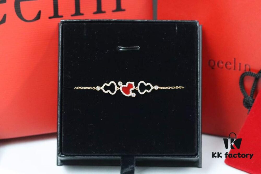 692fdada99f2d84055c8b050 Qeelin Lucky Red Gourd Bracelet with Three Gourds