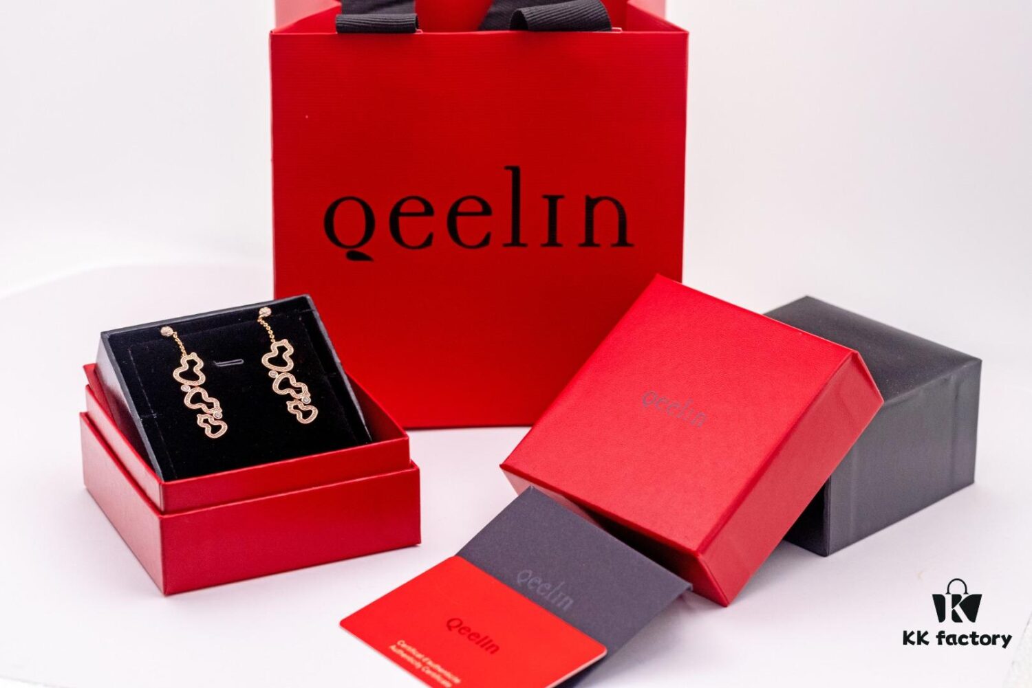 Qeelin Kylin Hollow Three Gourd Stud Earrings