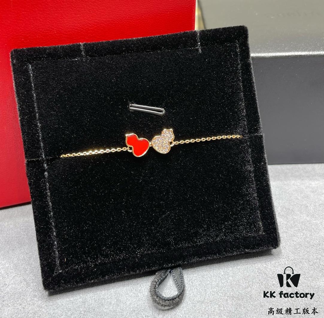 692fdaeb99f2d84055c8b06e Red & Diamond Wulu Kylin Double Gourd Bracelet 🌹 Adorable Design 😍 Elegant Silhouette with Simple Lines 🥰 Highly Elegant 😊 Qeelin x Rebecca Exclusive Limited Edition