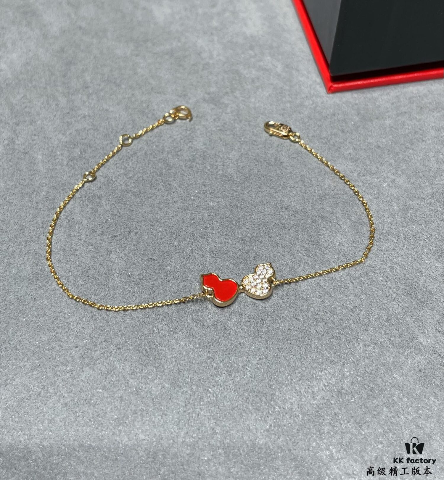 692fdaef99f2d84055c8b073 Red & Diamond Wulu Kylin Double Gourd Bracelet 🌹 Adorable Design 😍 Elegant Silhouette with Simple Lines 🥰 Highly Elegant 😊 Qeelin x Rebecca Exclusive Limited Edition