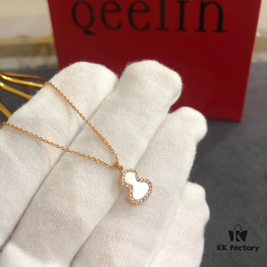 692fdb3099f2d84055c8b0d4 Qeelin Wulu Mini Pendant Necklace