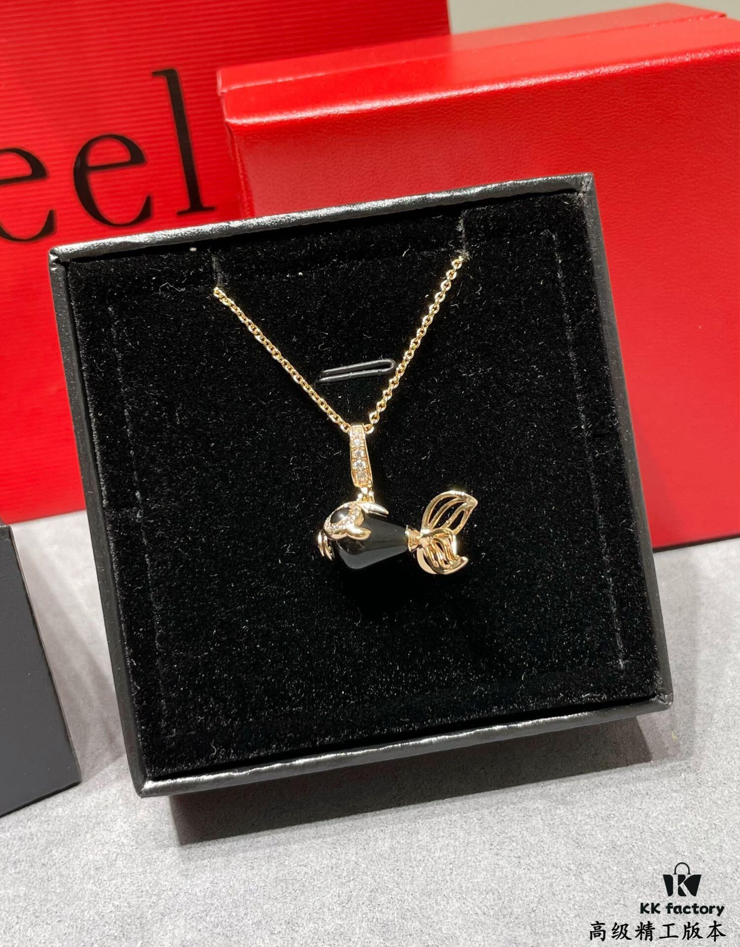692fdb3d99f2d84055c8b0ea Kirin Goldfish Necklace, New Arrival from Boutique, Featuring Agate Body with Encapsulated Design and Expert Diamond Paving for a Vivid, Lifelike Appearance