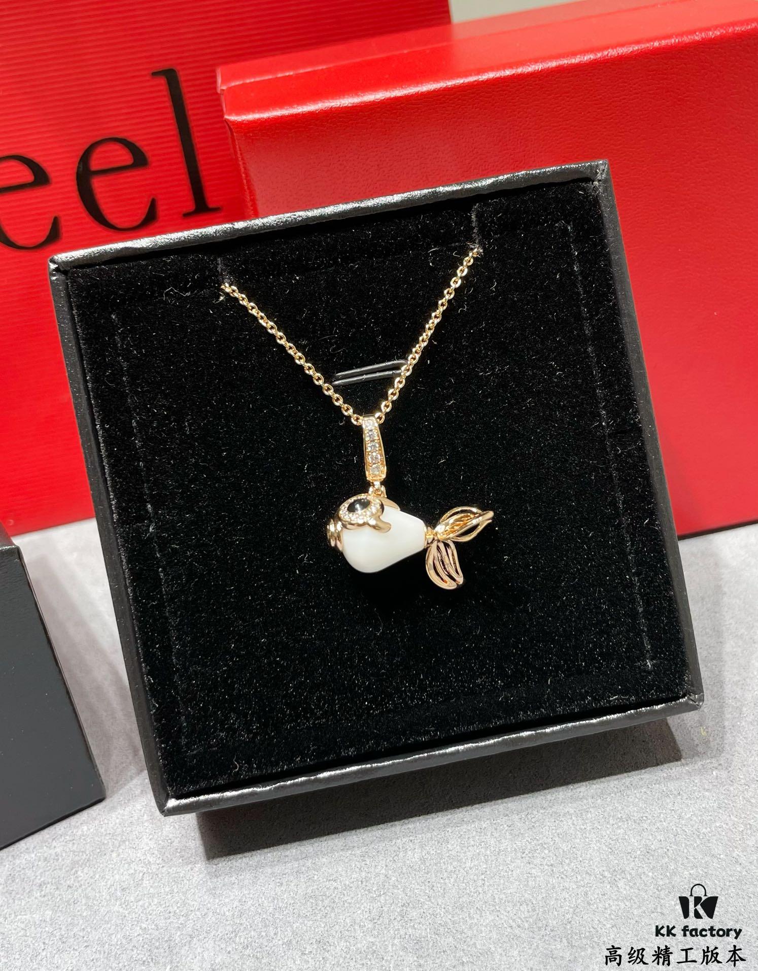 692fdb3f99f2d84055c8b0ed Kirin Goldfish Necklace, New Arrival from Boutique, Featuring Agate Body with Encapsulated Design and Expert Diamond Paving for a Vivid, Lifelike Appearance