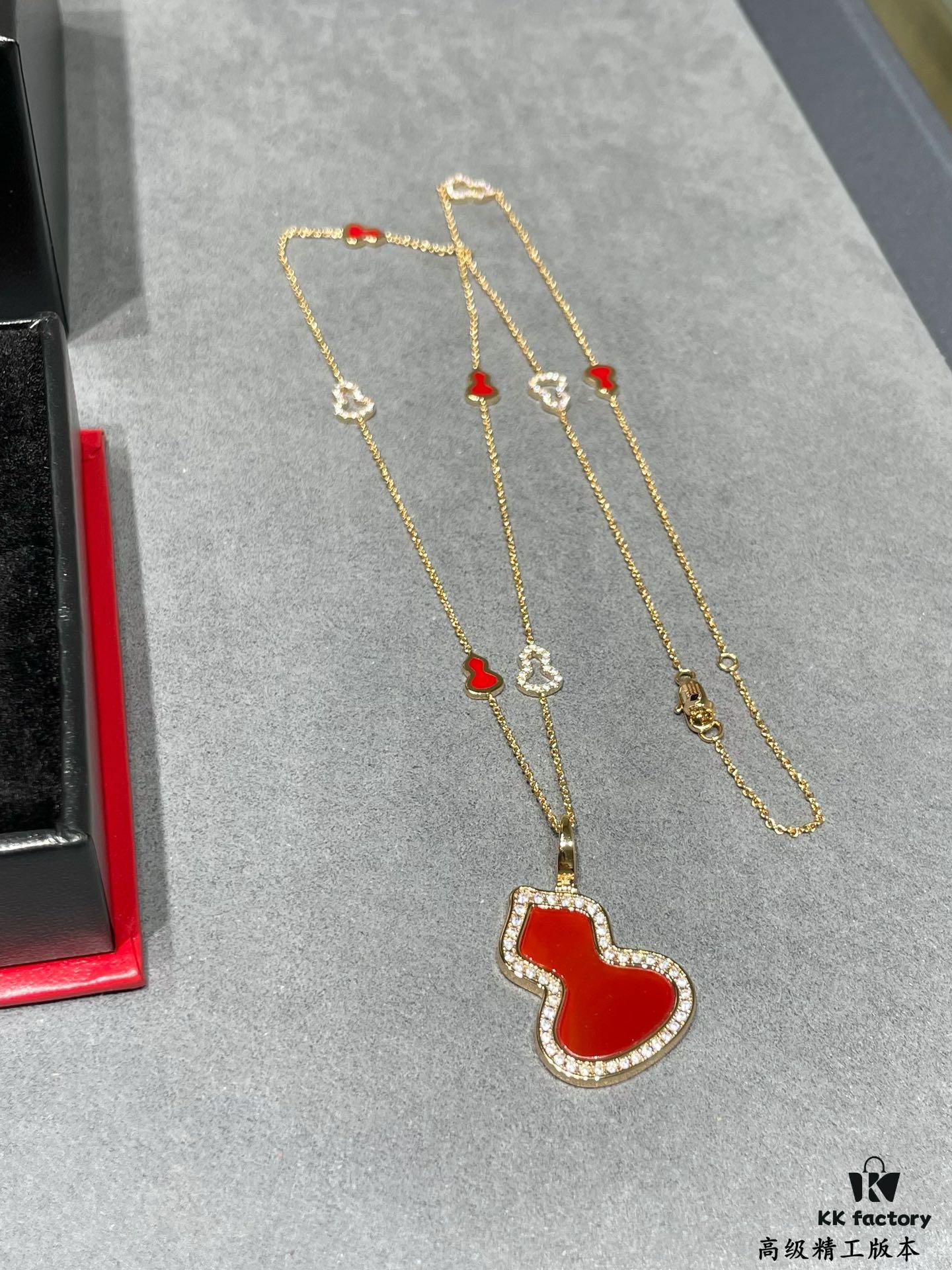 Detachable Pendant) Qeelin Wulu Mini 8 Lotus Diamond Necklace, Cute and Simple Design, Elegant Line Art, Qeelin x Rebecca Limited Edition