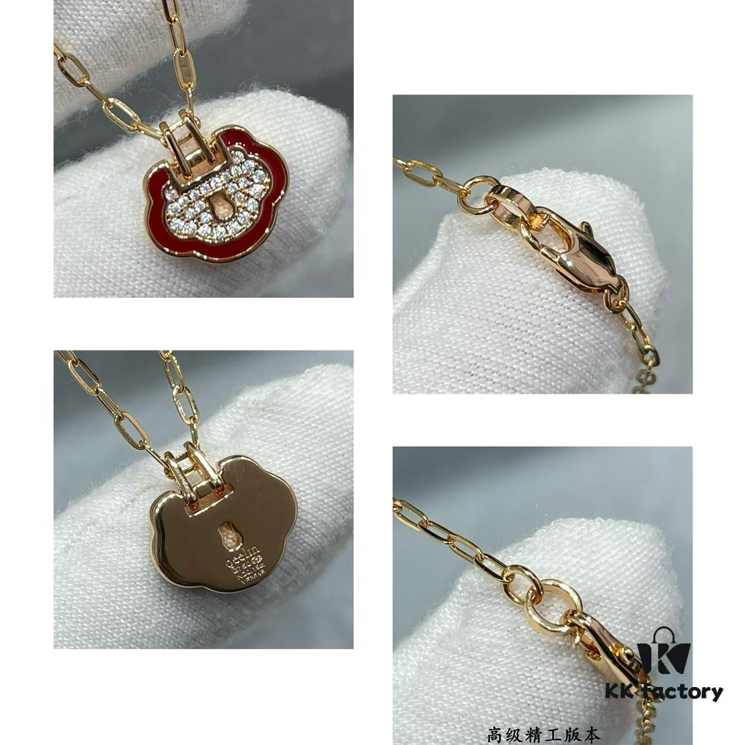 692fdb7d99f2d84055c8b142 Kirin Red-Edged Full-Pave Lucky Lock Necklace ✨ A Perfect Blend of Fashion and Tradition, Eye-Catching and Unique Design