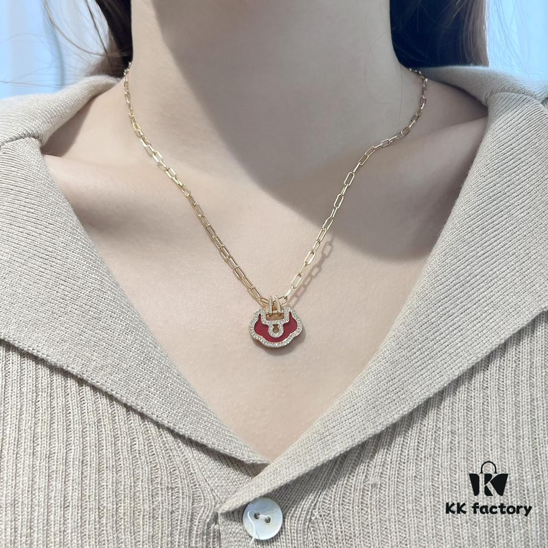 Qeelin Yu Yi Flower Moon Pendant Necklace