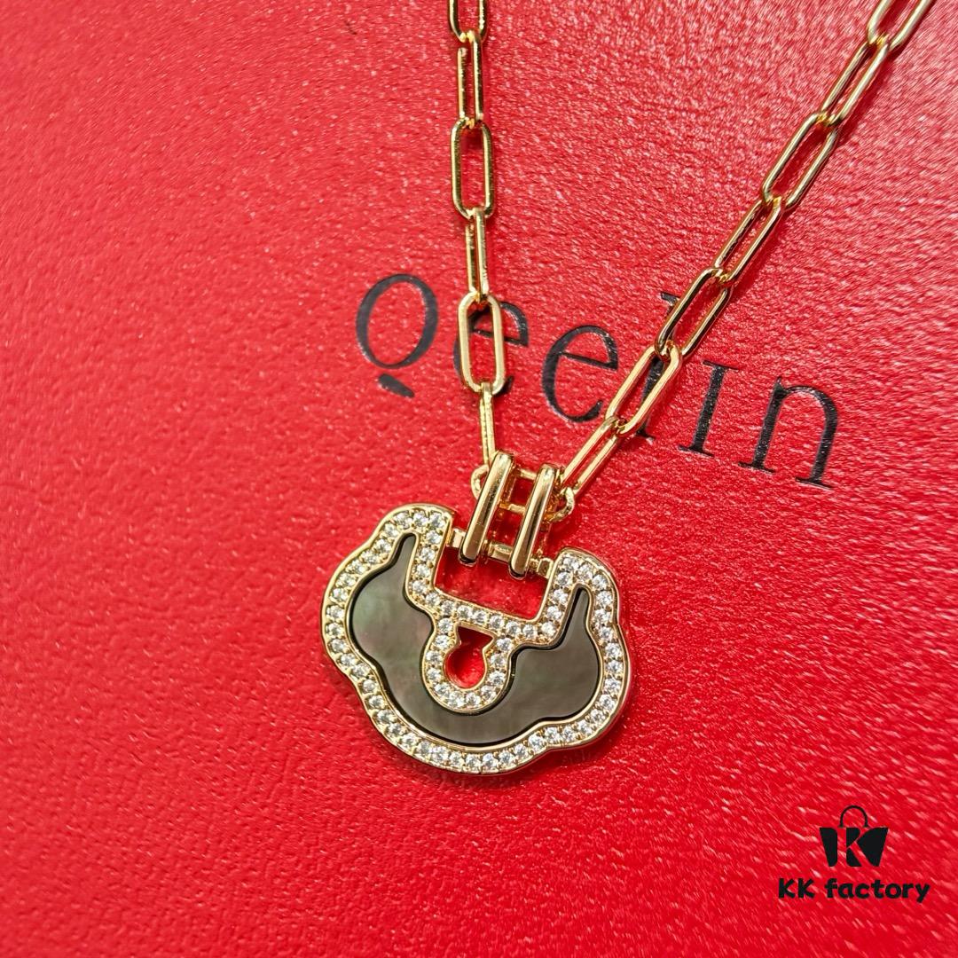 692fdb8c99f2d84055c8b15f ❗️New Arrival❗️ ☀️Qeelin Yu Yi Flower Moon Pendant Necklace