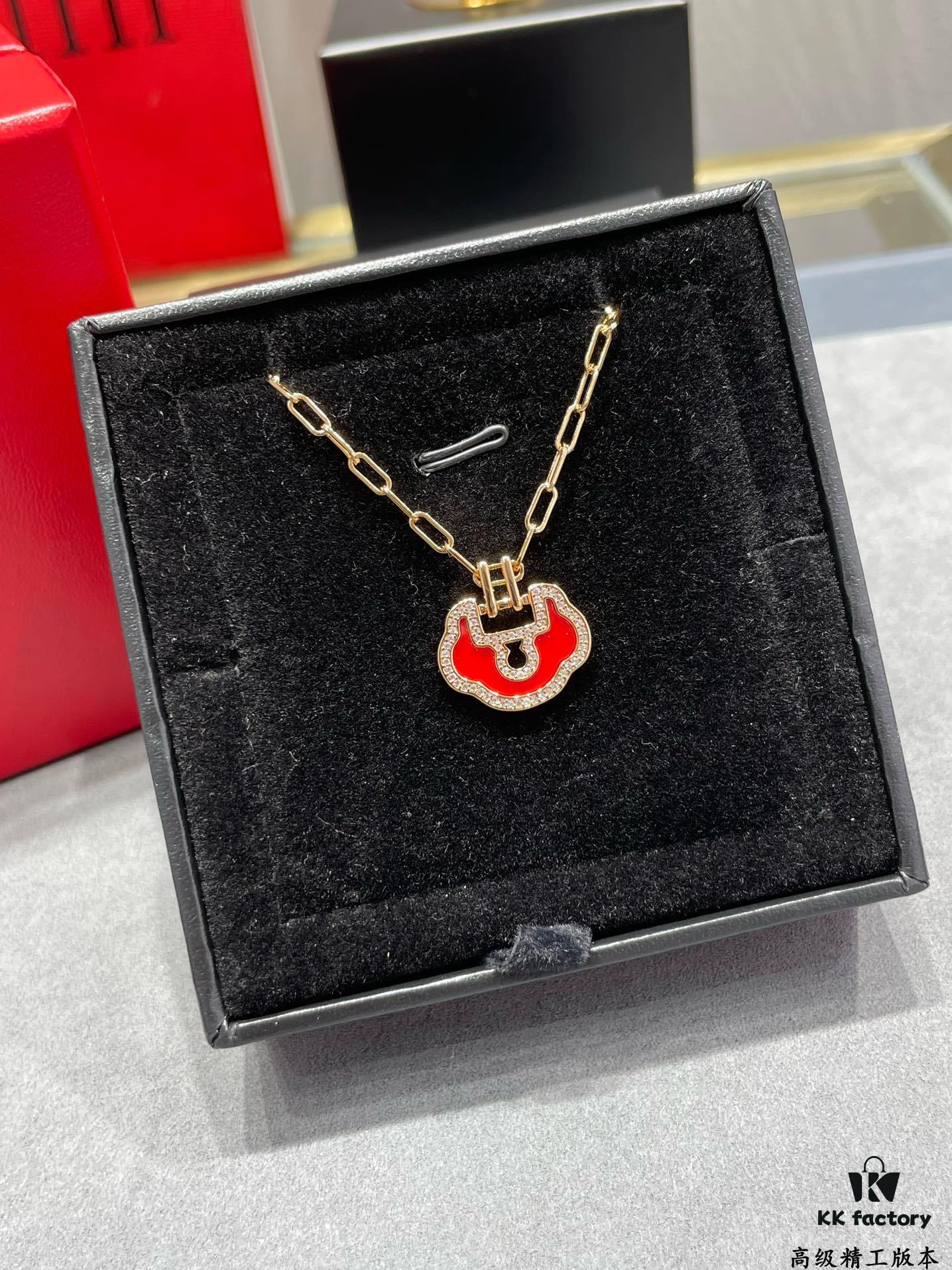 692fdb9199f2d84055c8b167 Kylin Large High-End Red Agate Ruyi Lock Necklace, Combining Fashion and Tradition with Hand-Micro-Inlaid Eight-Heart-Eight-Arrow High-Carbon Diamonds
