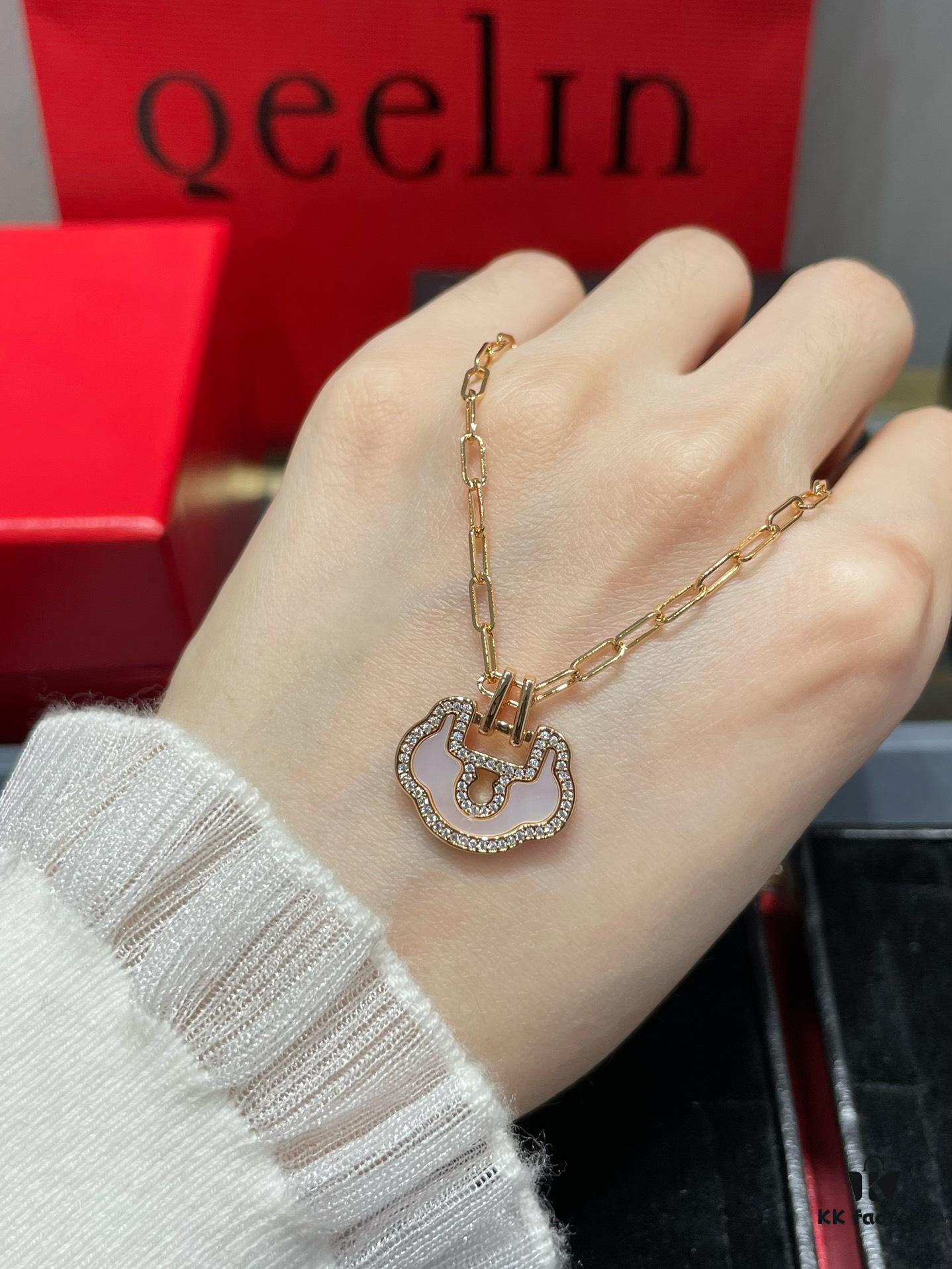 692fdb9699f2d84055c8b16f Kirin Large High-End White Mother-of-Pearl Ruyi Lock Necklace ✨ A Perfect Blend of Fashion and Tradition